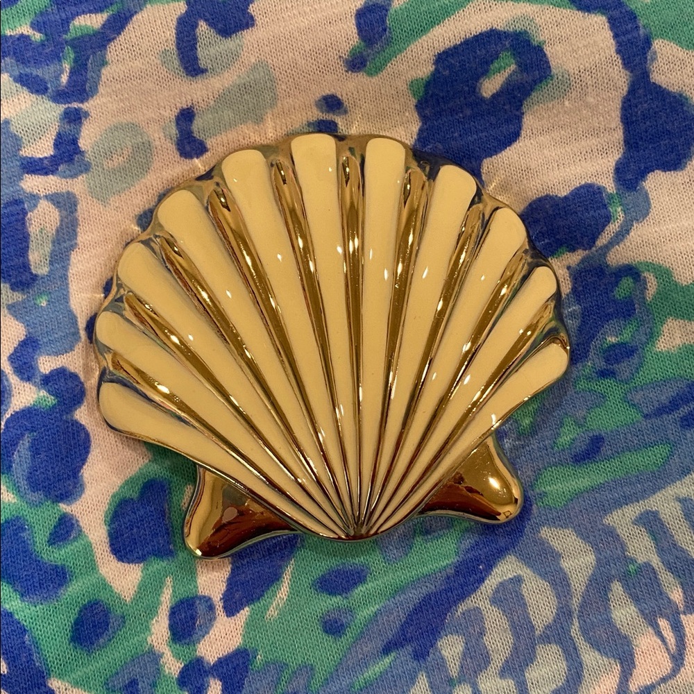 Lilly Pulitzer Bottle Opener Fan Sea
Pants Shell Gold
